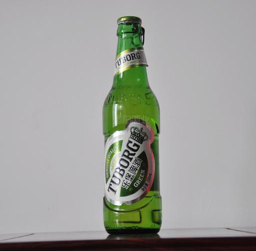 西安雪花啤酒啤酒(雪花啤酒是哪个省的品牌？喝过哪几种？)